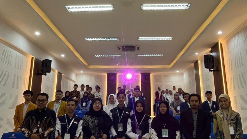 SMA Muh 1 Yogyakarta Raih Juara 1 High School War